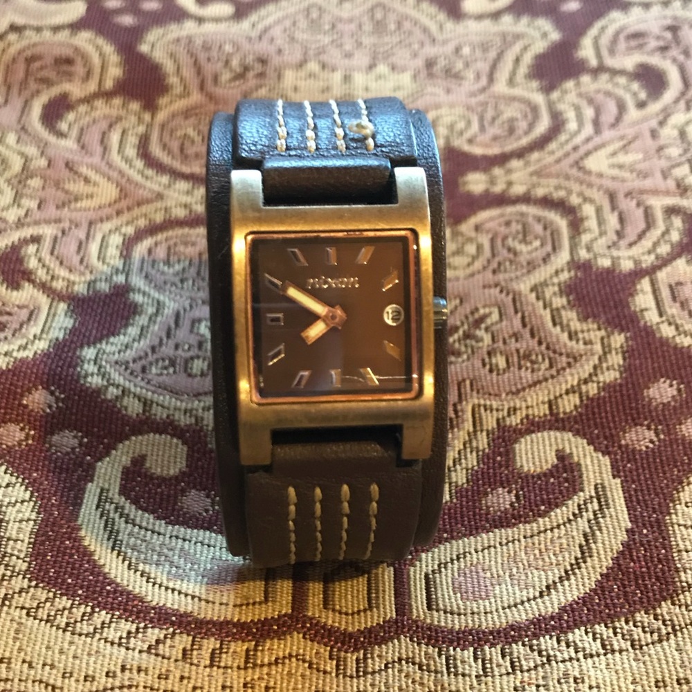 The Trixie Leather Nixon Watch